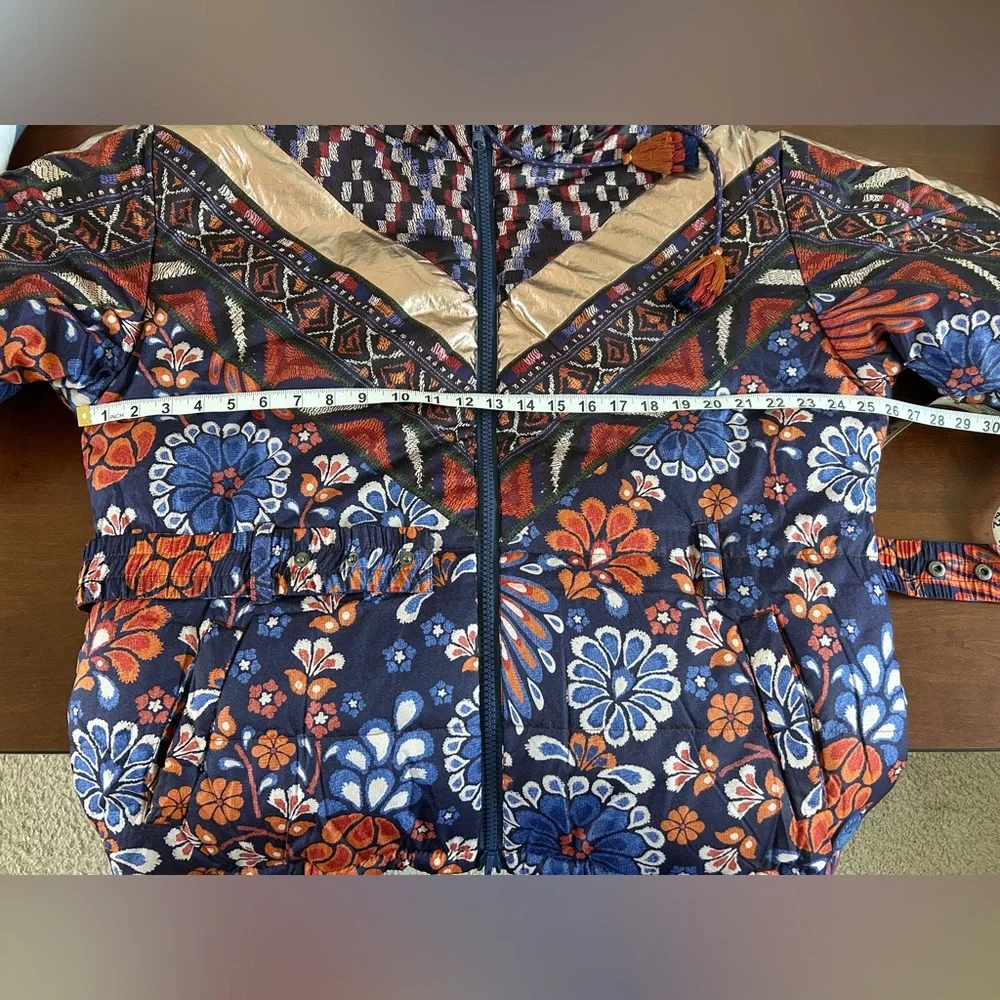 FARM Rio Multicolor Patterned Puffer Jacket - Picture 13 of 16